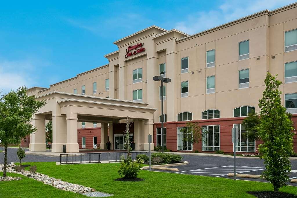 Hampton Inn & Suites Wilmington Christiana Newark Exterior foto